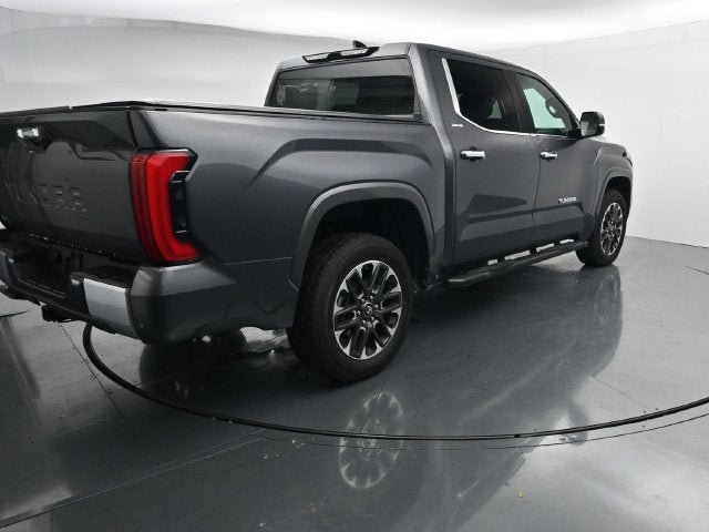 Used 2025 Toyota Tundra Limited AWD/4WD image 9