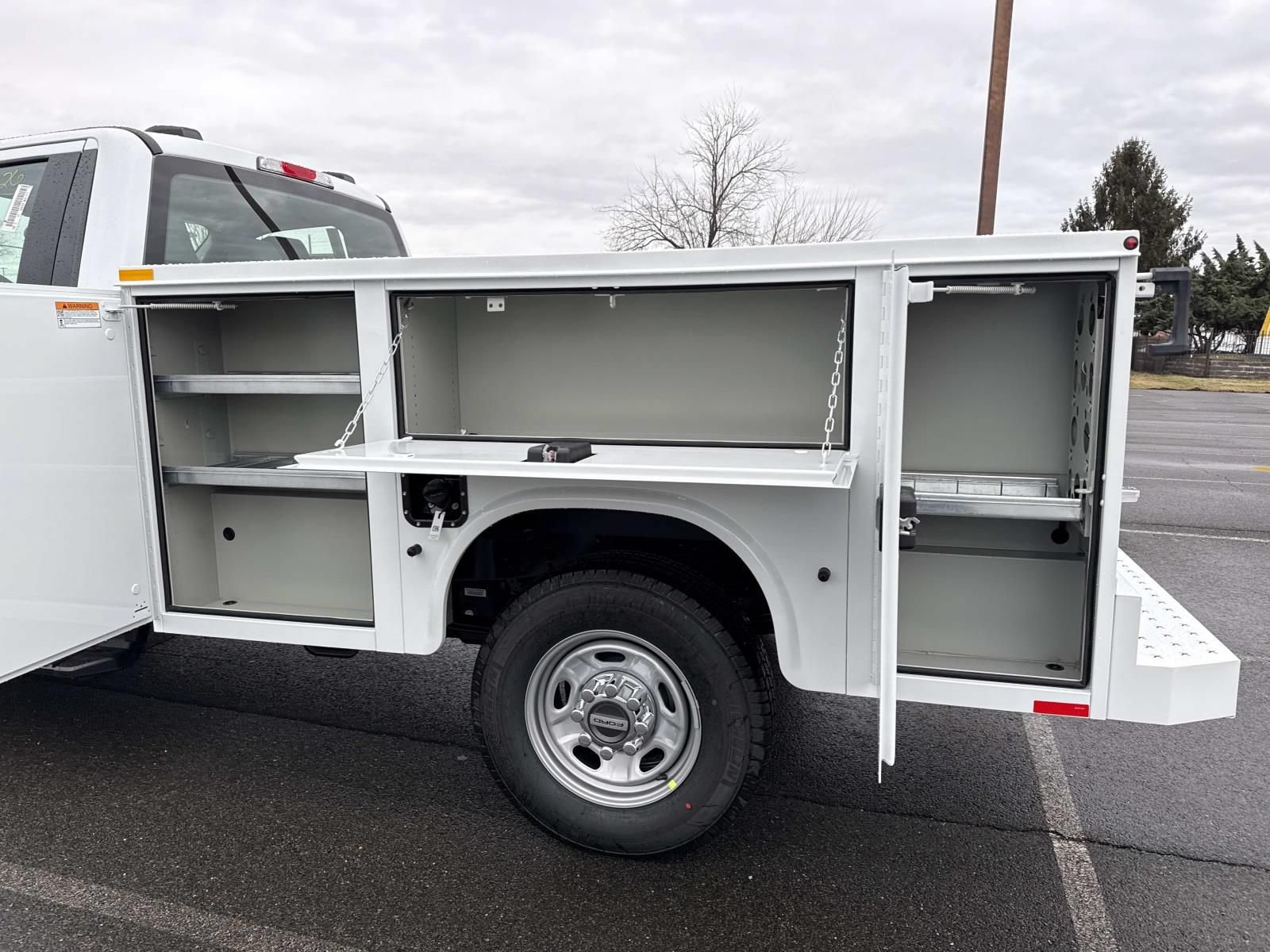New 2026 Ford F250 XL w/ XL Chrome Package RWD image 11