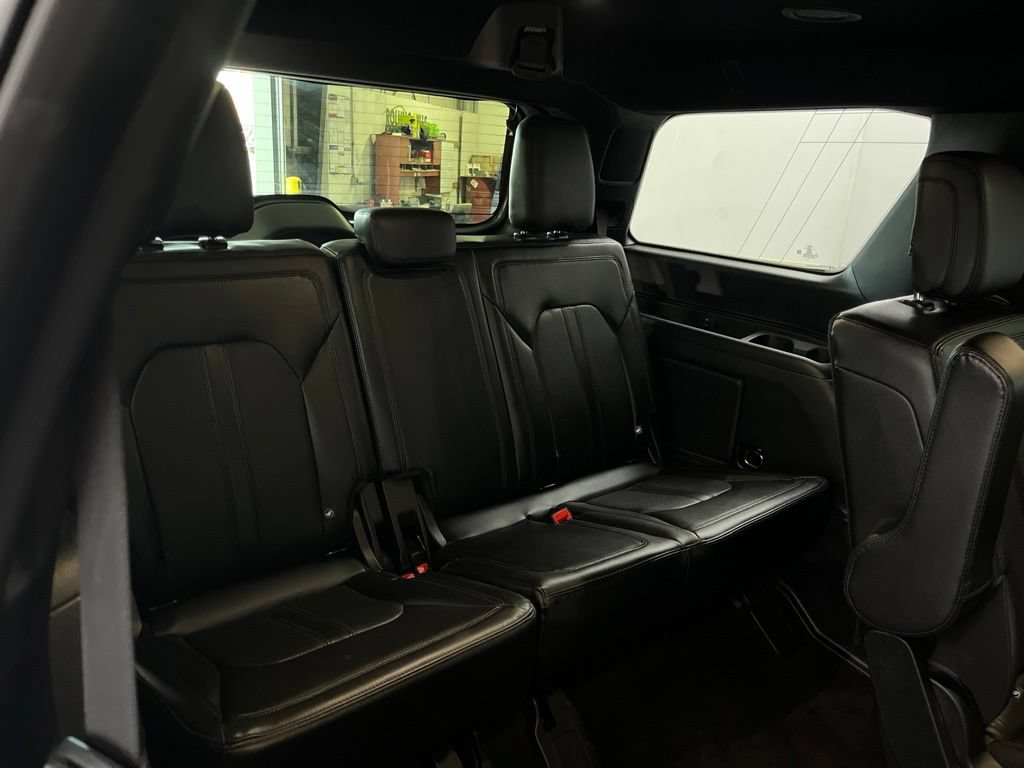 Used 2019 Ford Expedition Limited AWD/4WD image 21