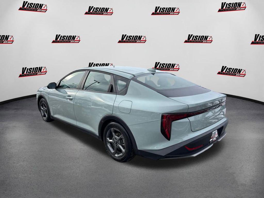 Certified 2025 Kia K4 LXS image 7