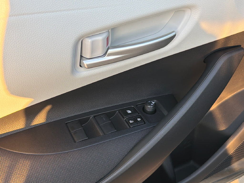 New 2027 Toyota Corolla SE FWD image 17