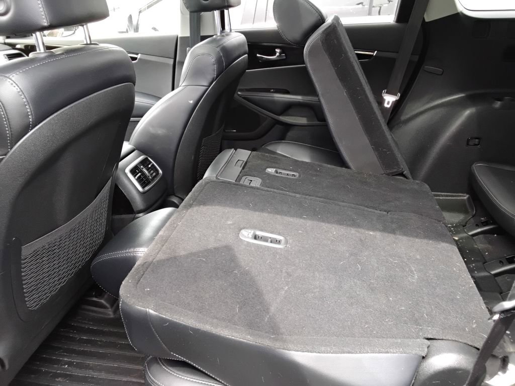 Used 2019 Kia Sorento EX w/ EX Touring Package AWD/4WD image 12