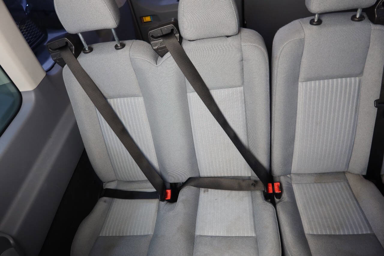Used 2016 Ford Transit 350 XL image 18