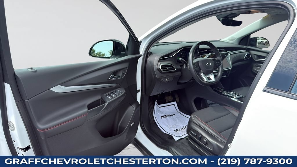 Used 2023 Chevrolet Bolt EUV Premier w/ Sun & Sound Package FWD image 24