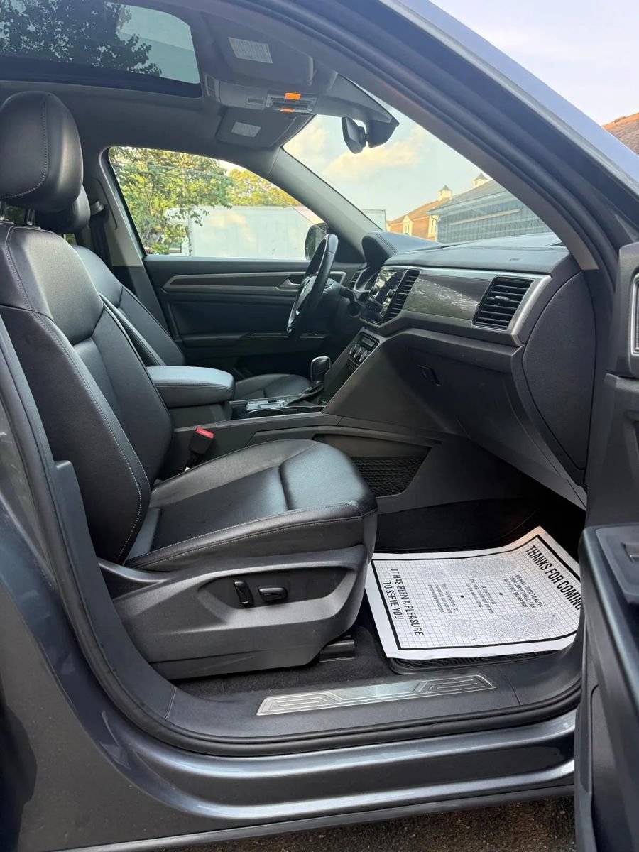 Used 2018 Volkswagen Atlas SEL FWD image 19