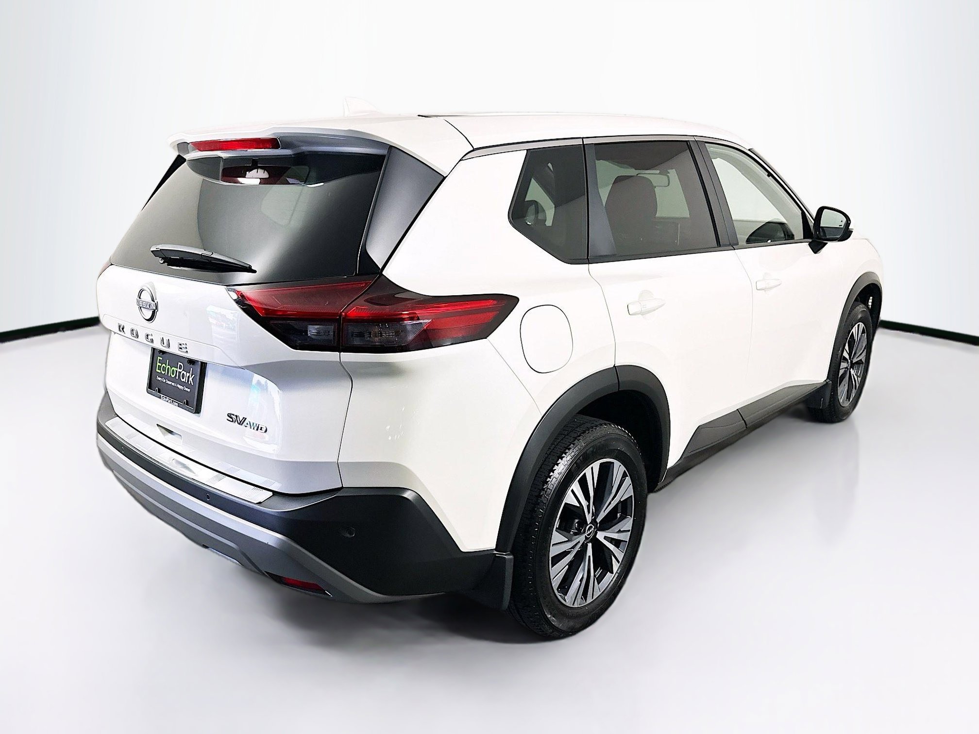 Used 2023 Nissan Rogue SV AWD/4WD image 9