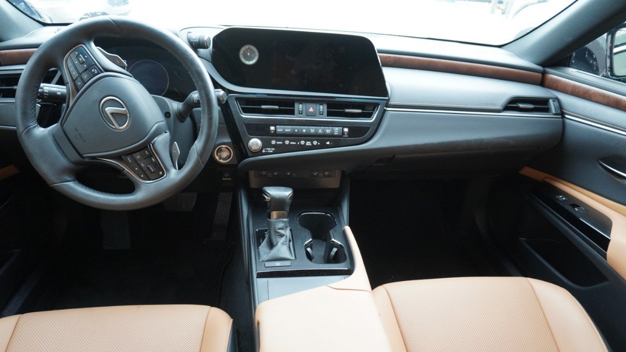 Certified 2023 Lexus ES 350 w/ Premium Package FWD image 13