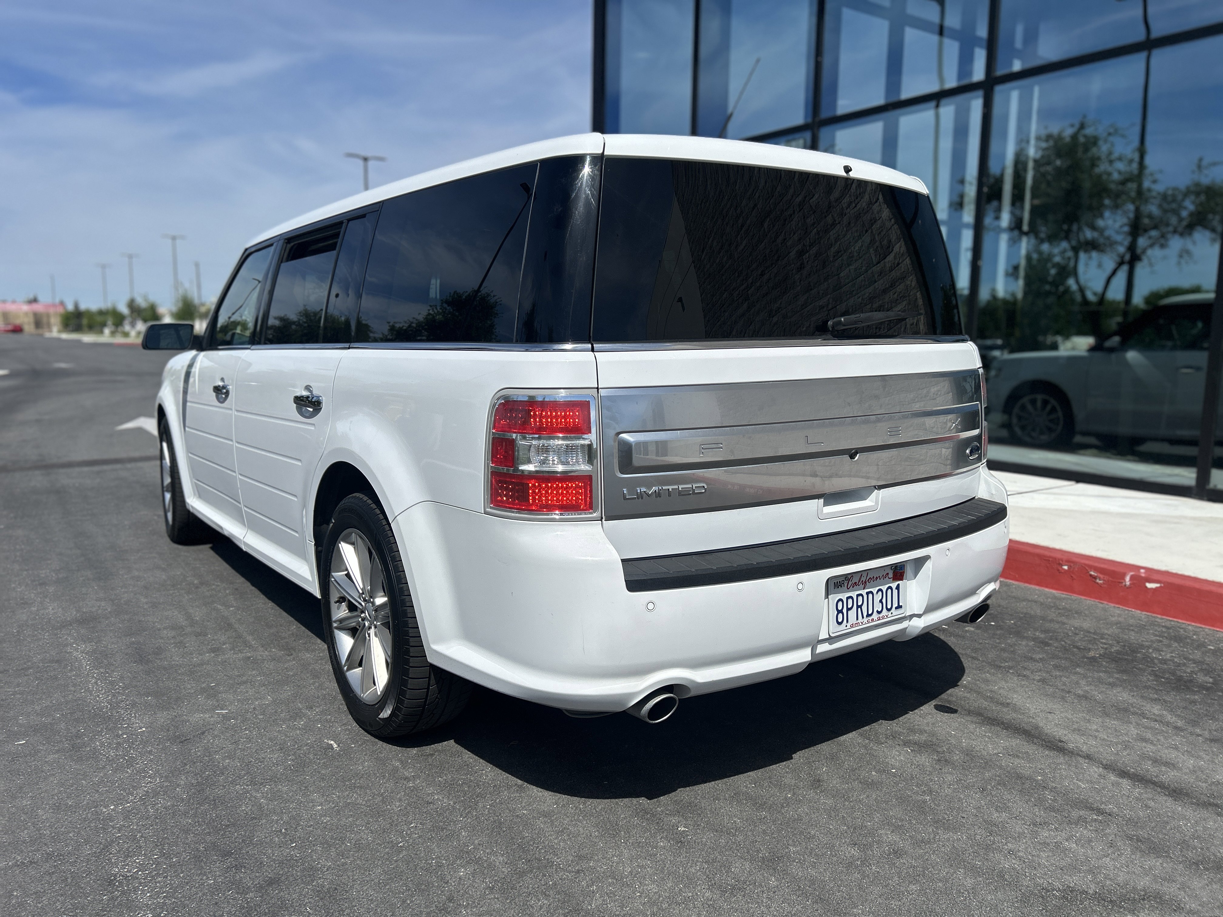 Used 2019 Ford Flex Limited image 11