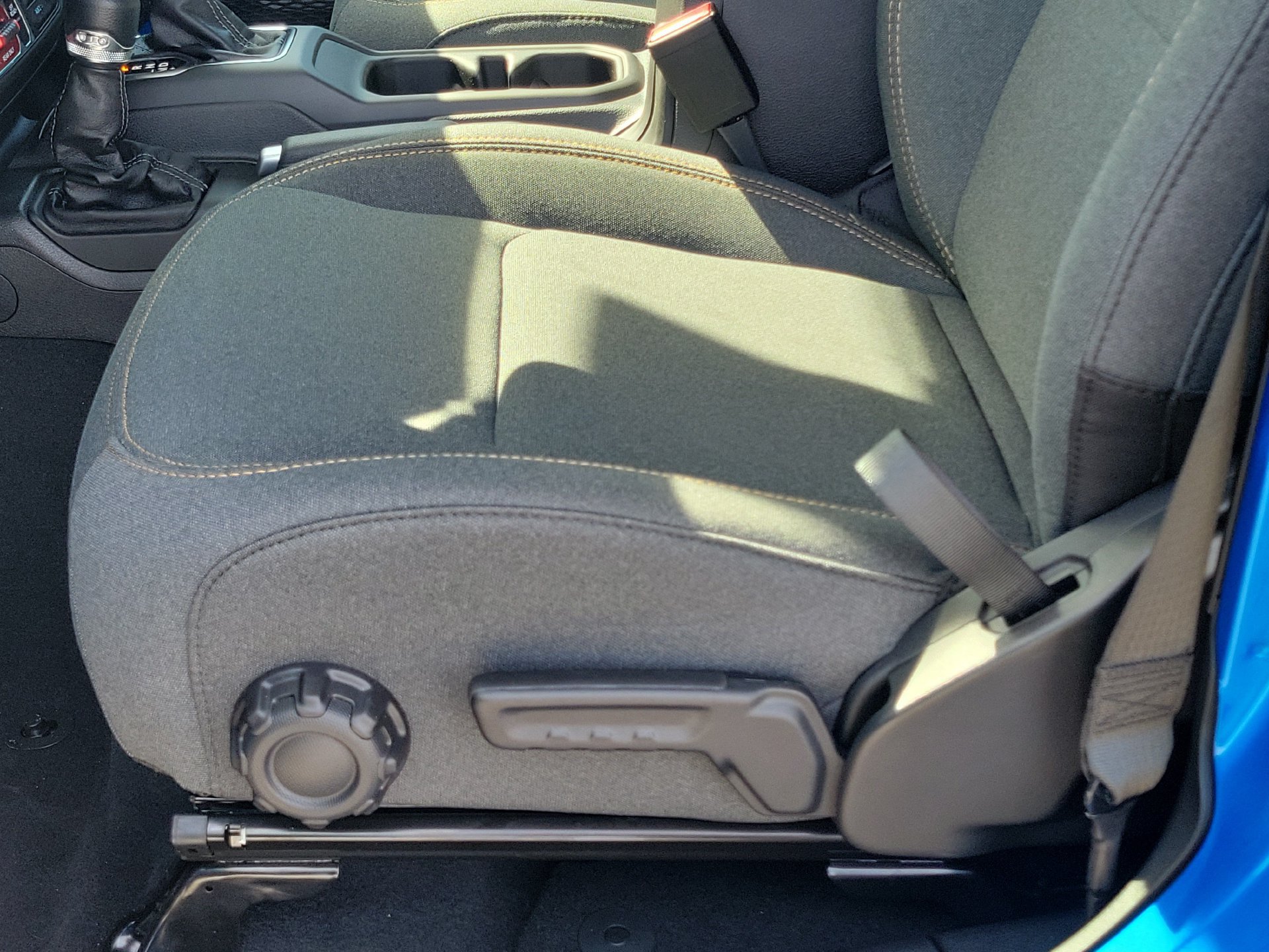 New 2026 Jeep Gladiator Sport AWD/4WD image 11