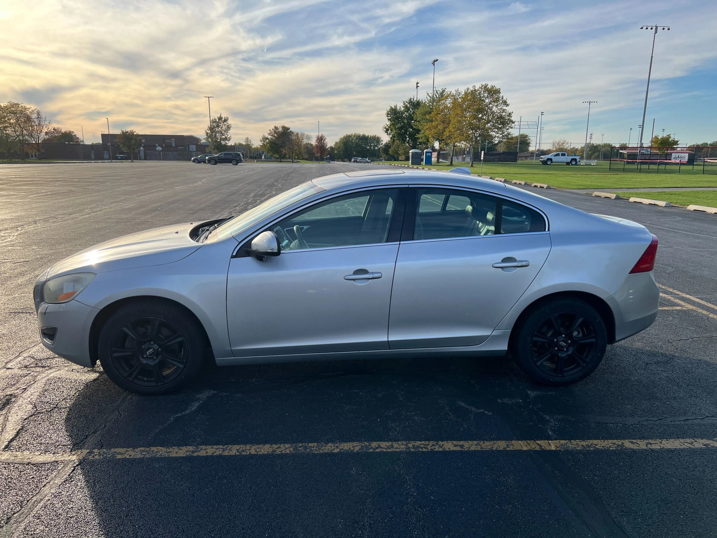 Used 2012 Volvo S60 T5 image 6