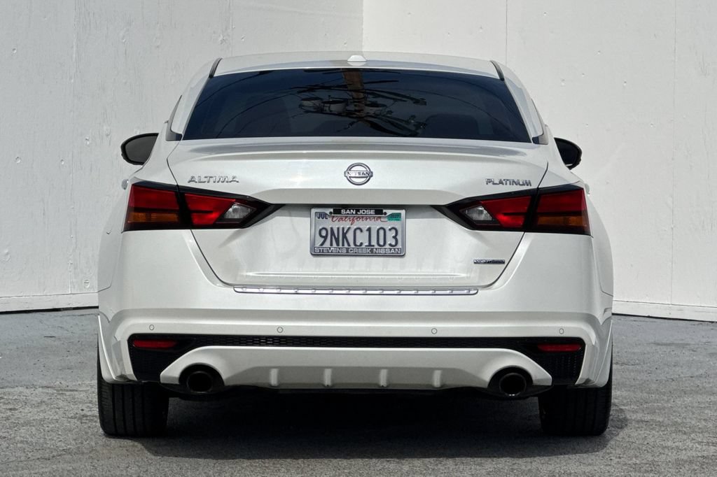 Used 2019 Nissan Altima 2.0 Platinum FWD image 4