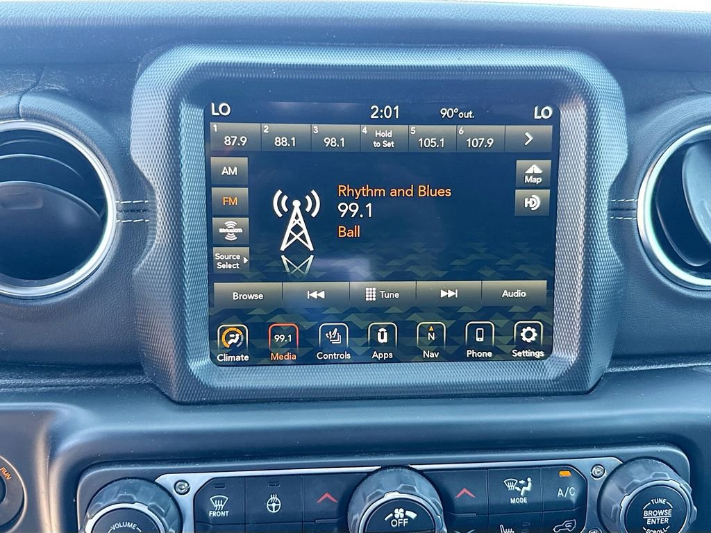 Used 2021 Jeep Wrangler Unlimited Sahara w/ Cold Weather Group image 16