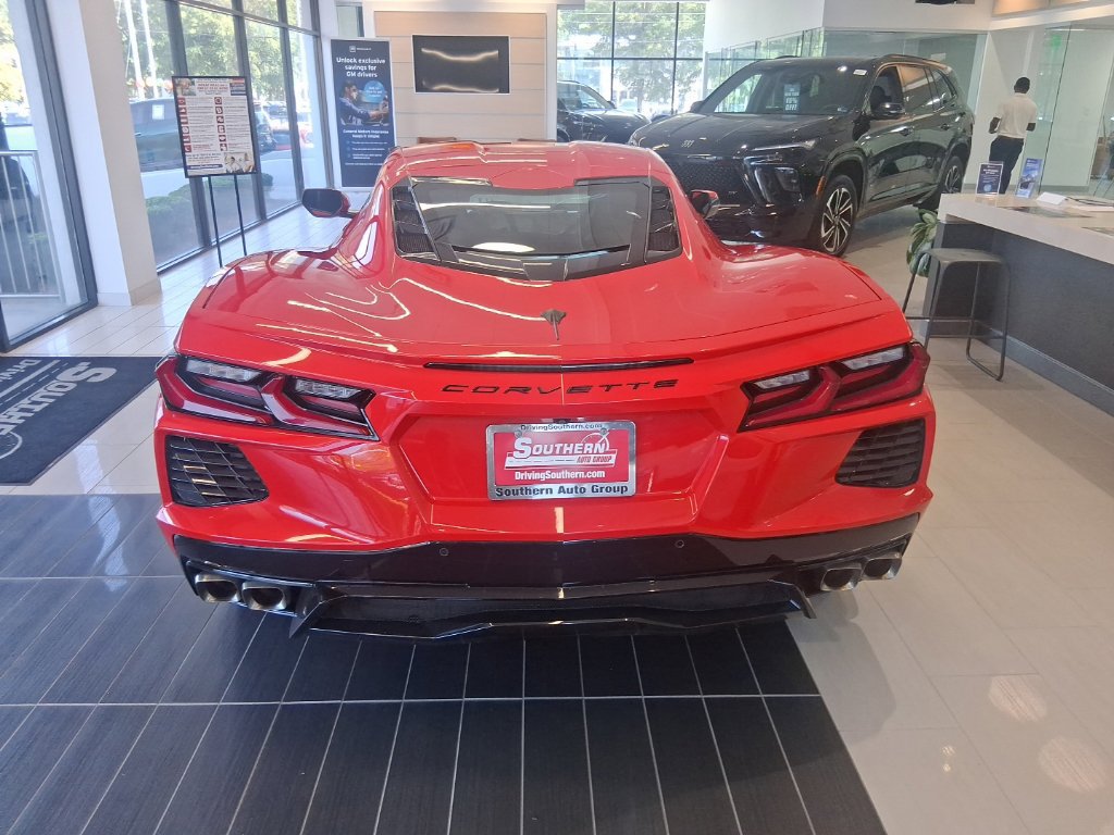 Used 2023 Chevrolet Corvette Stingray Coupe w/ 1LT RWD image 4