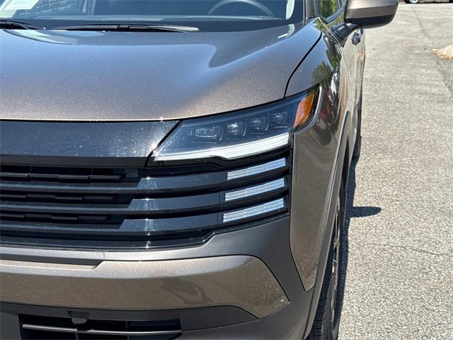 New 2025 Nissan Kicks SV image 10