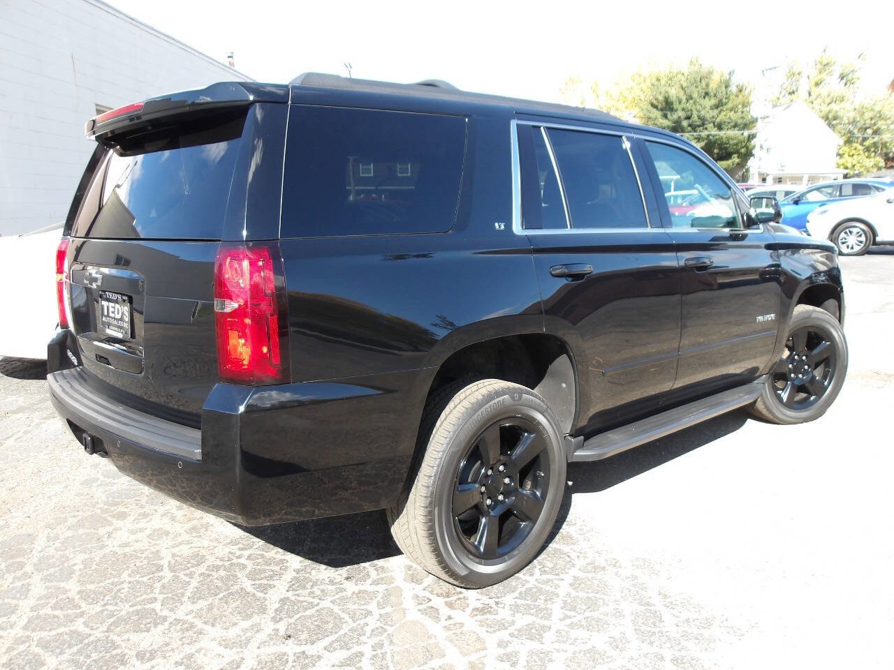 Used 2019 Chevrolet Tahoe LT w/ LT Midnight Edition image 6