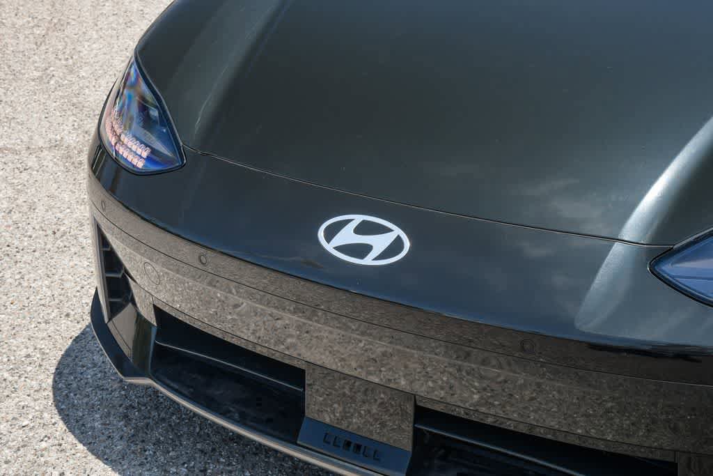 Used 2023 Hyundai Ioniq 6 Limited RWD image 5