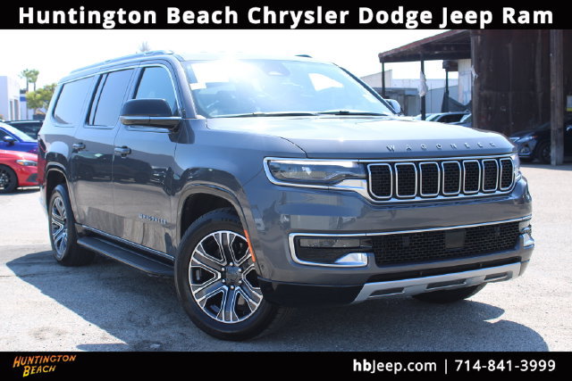 Used 2024 Jeep Wagoneer L Series II AWD/4WD image 1