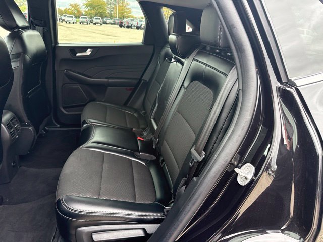 Used 2025 Ford Escape SE FWD image 10