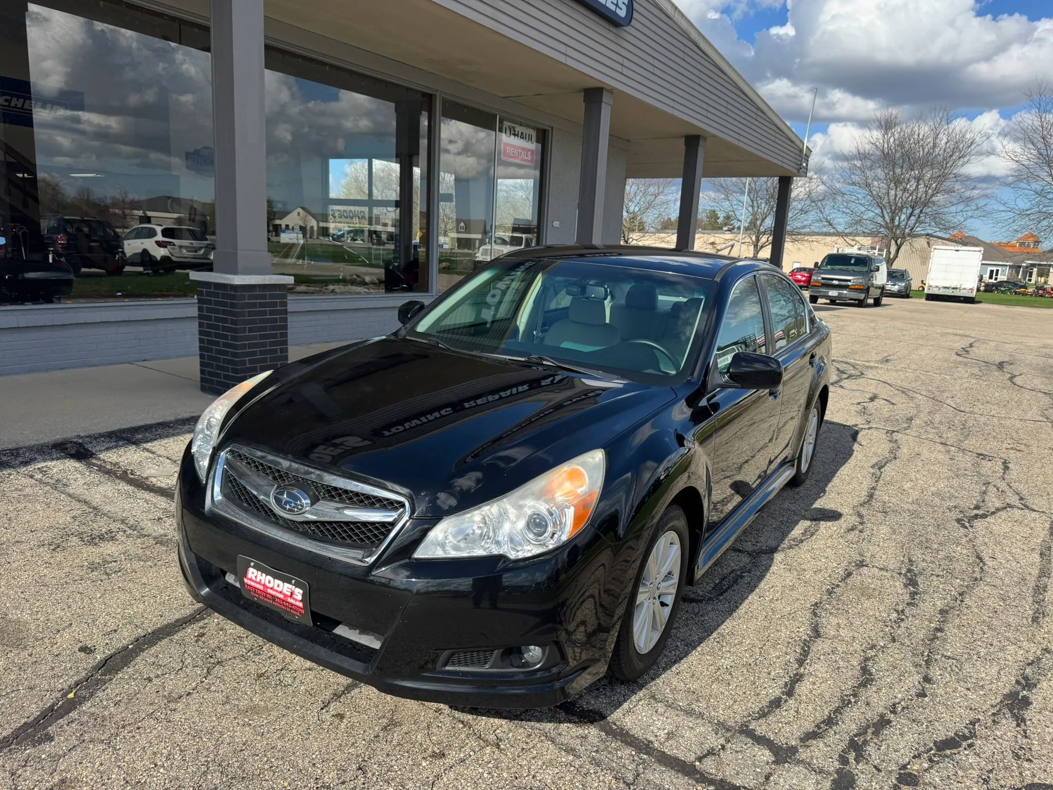 Used 2012 Subaru Legacy 2.5i w/ Alloy Wheel Pkg AWD/4WD image 1