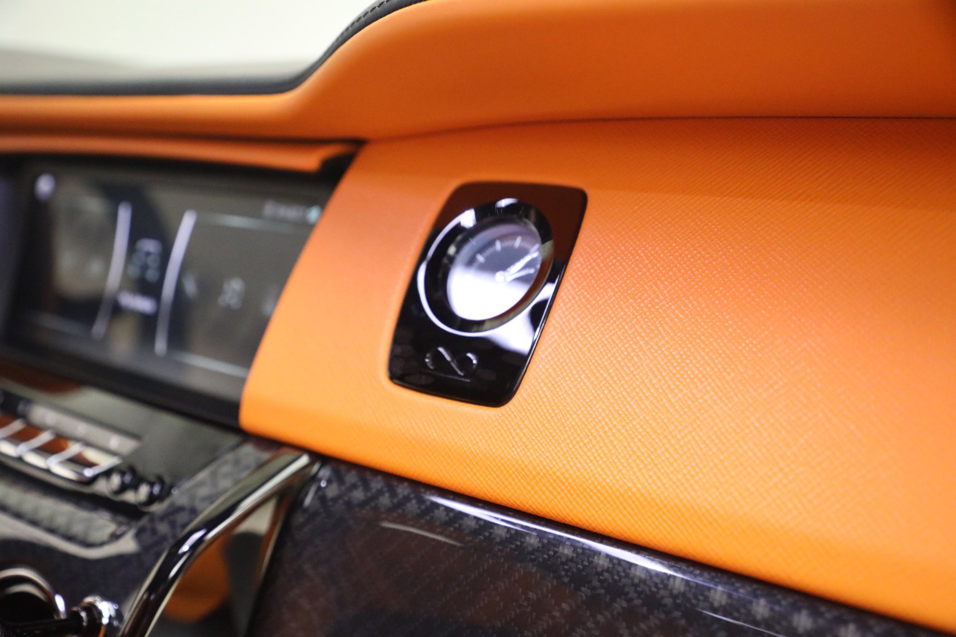 Certified 2024 Rolls-Royce Cullinan Black Badge w/ Driver's Package image 28