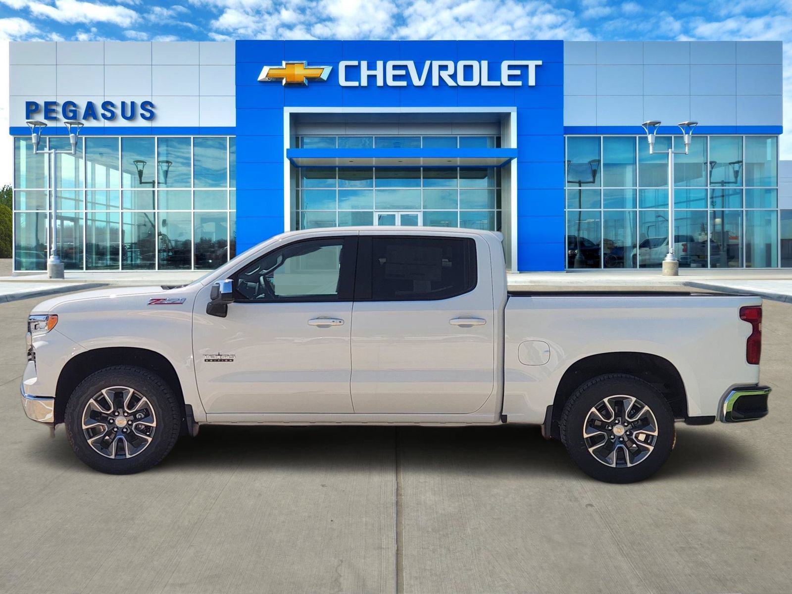 New 2026 Chevrolet Silverado 1500 LT AWD/4WD image 3