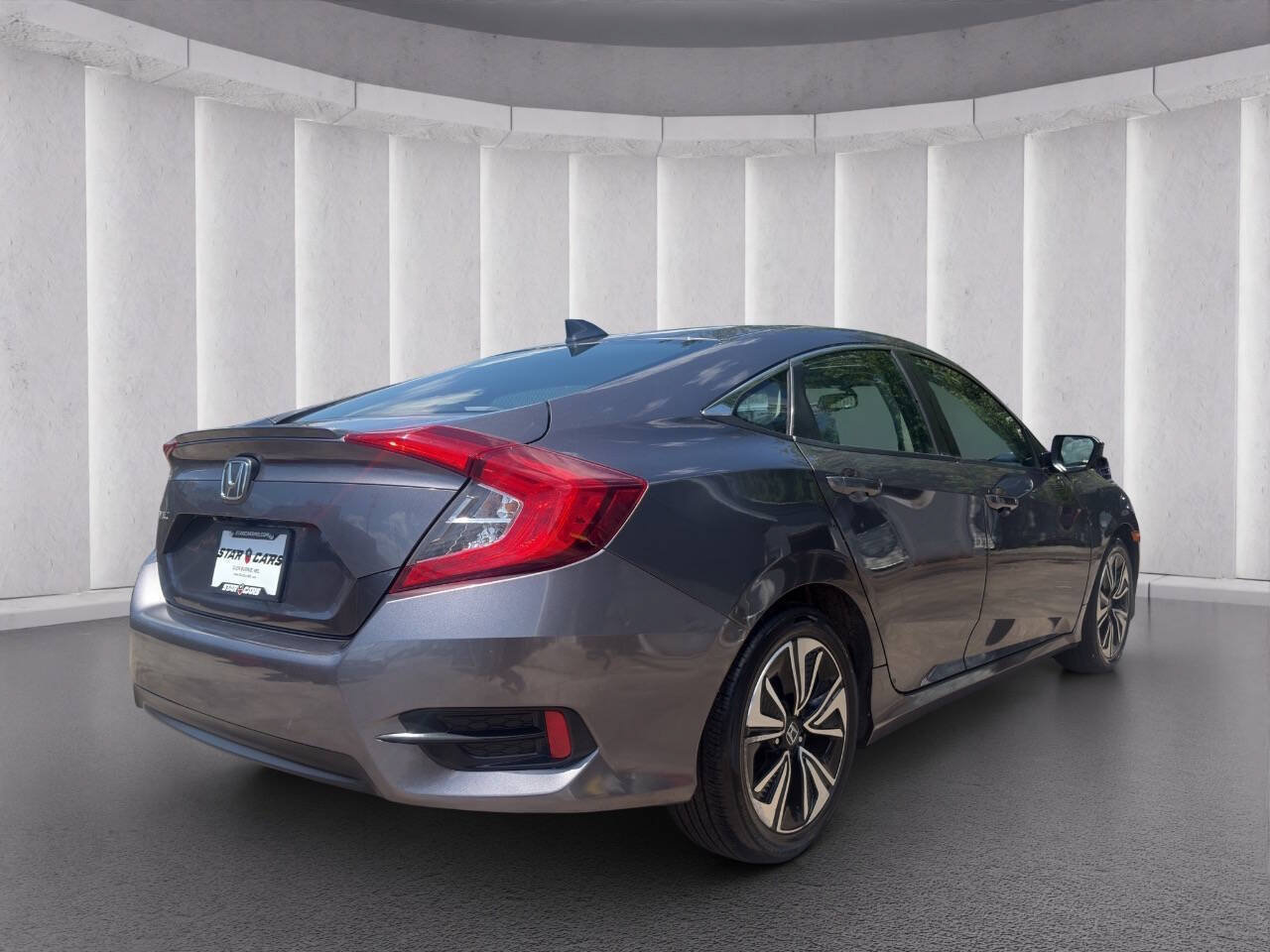 Used 2016 Honda Civic EX-T image 5