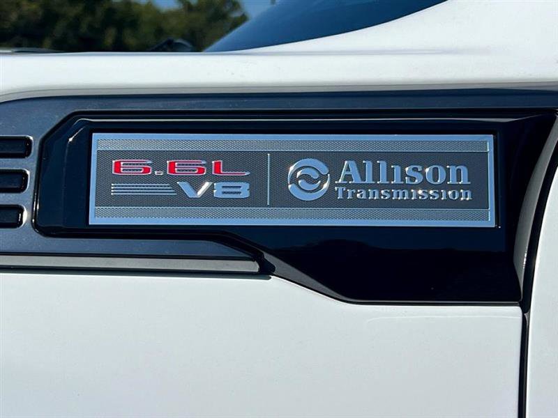 Used 2025 GMC Sierra 2500 AT4 w/ AT4 Premium Plus Package image 13