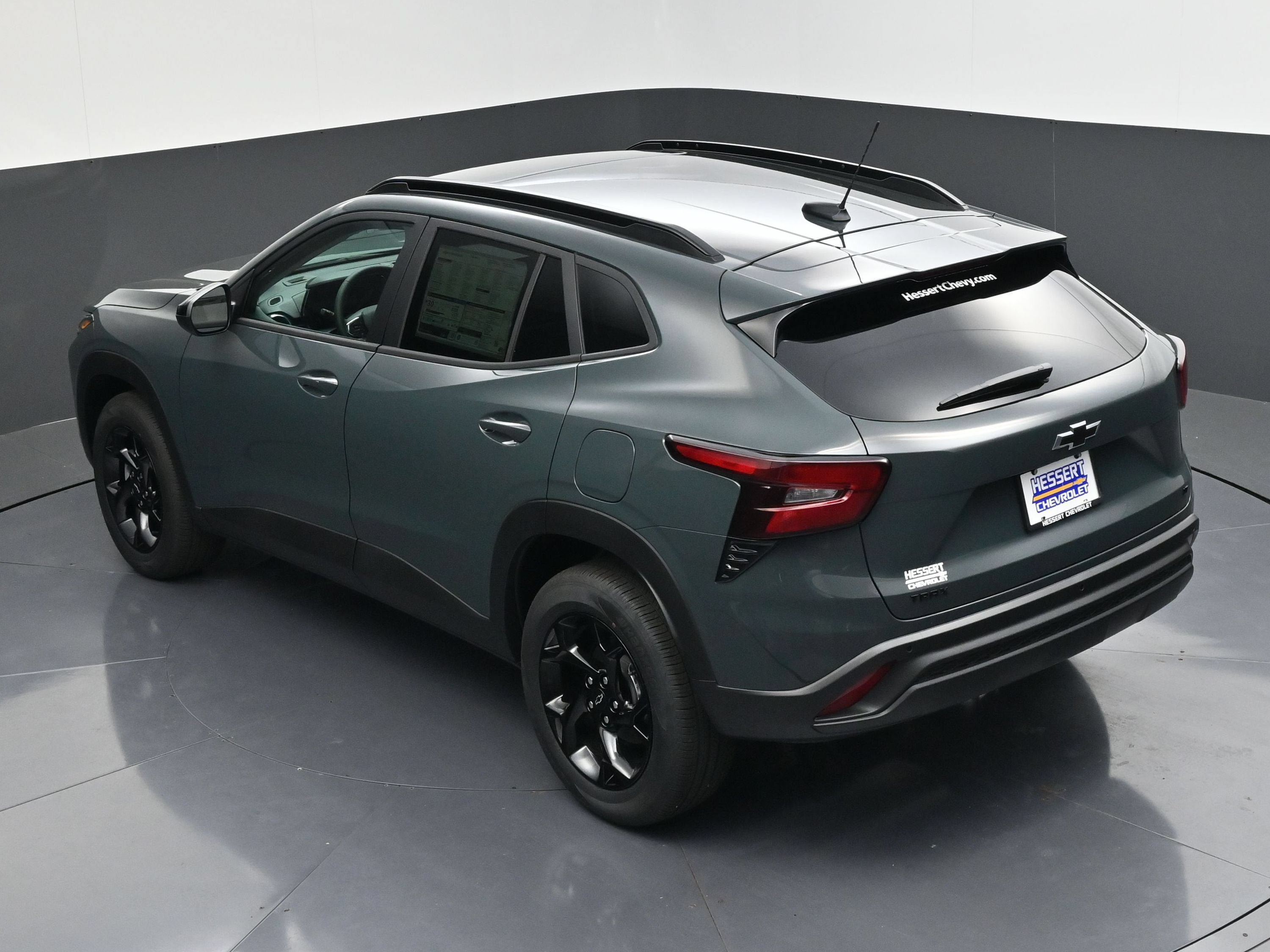 New 2026 Chevrolet Trax LT w/ Sunroof Package FWD image 49