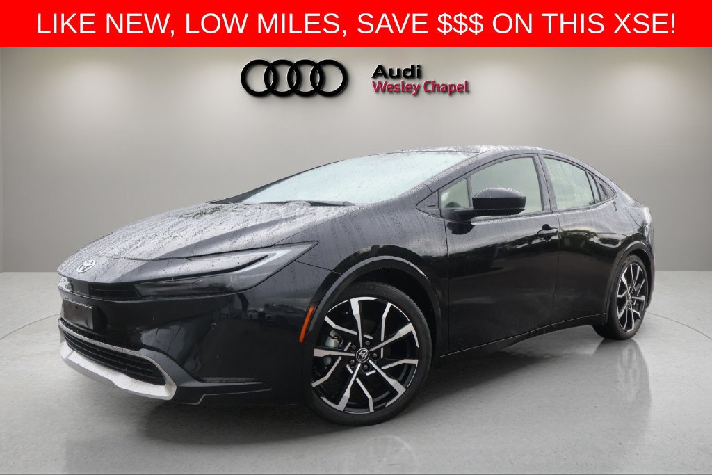 Used 2026 Toyota Prius Plug-In Hybrid FWD image 1