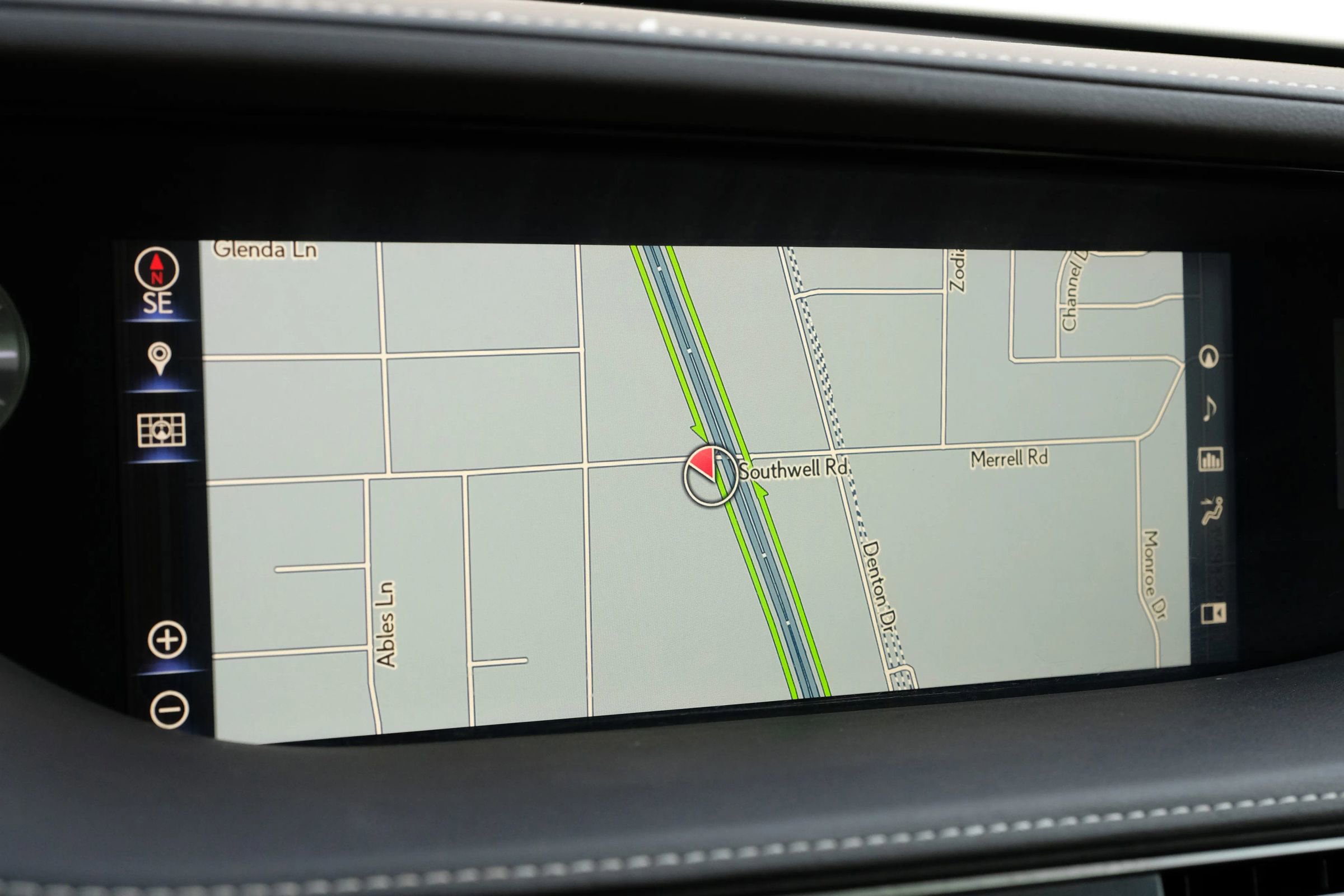 Used 2019 Lexus LS 500 w/ Interior Upgrade Package image 23