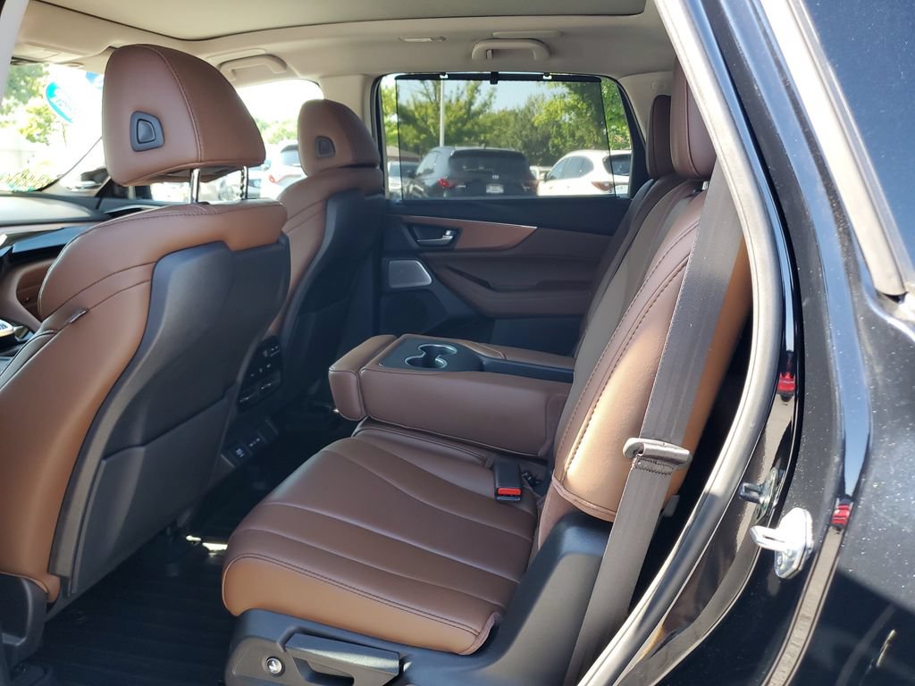 Certified 2026 Acura MDX w/ Technology Package FWD image 13