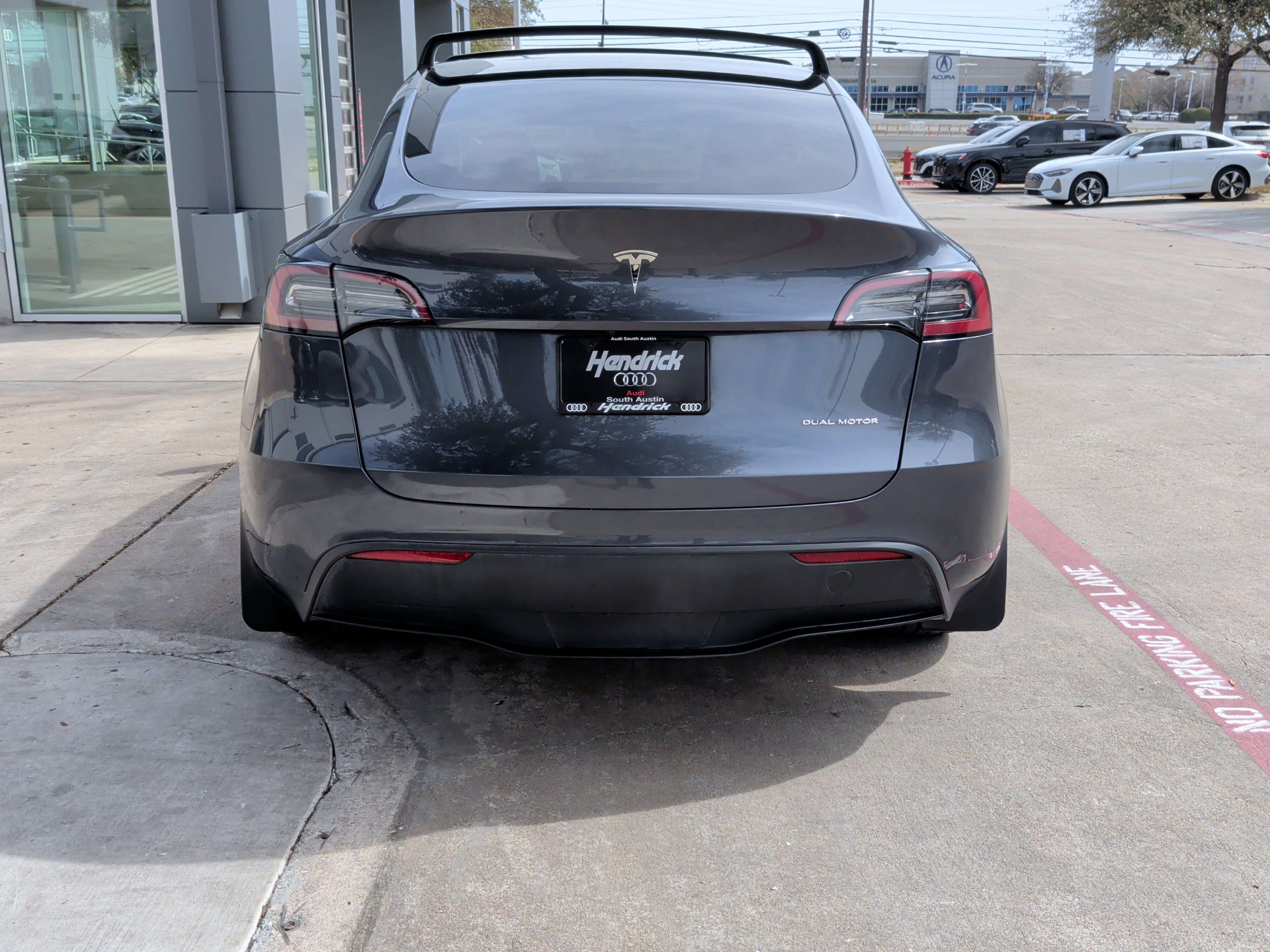 Used 2023 Tesla Model Y AWD image 9