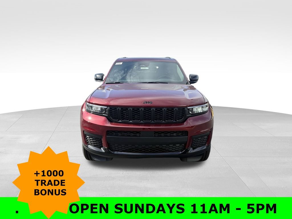 New 2025 Jeep Grand Cherokee L Altitude image 2