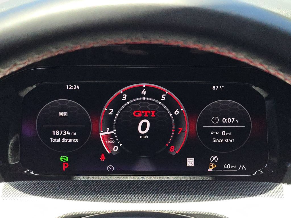 Used 2025 Volkswagen GTI SE FWD image 25