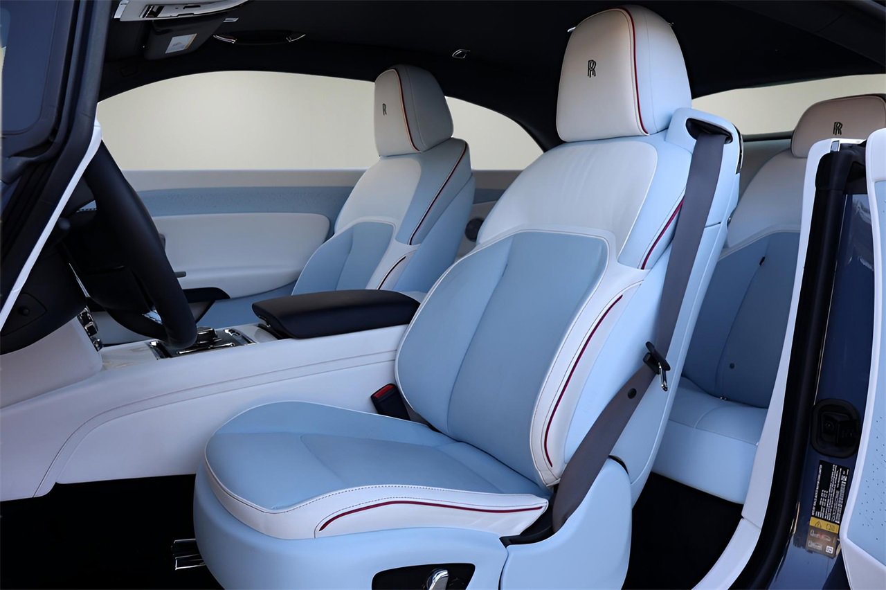 New 2025 Rolls-Royce Spectre w/ Spectre Launch Package image 13