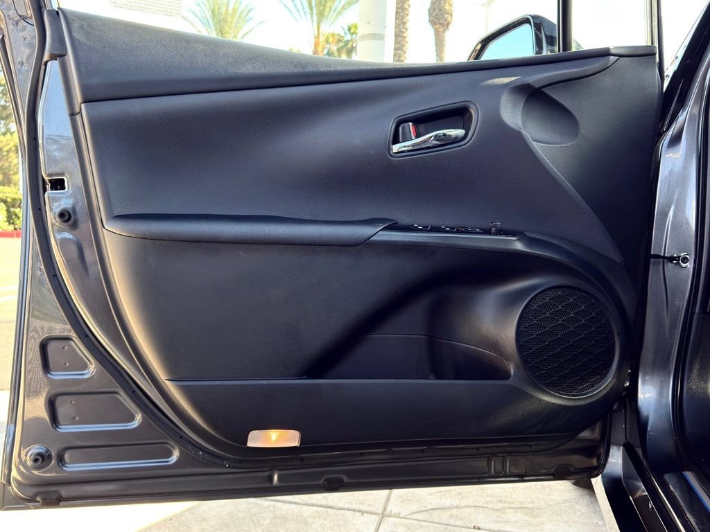 Used 2017 Toyota Prius Prime Premium w/ Carpet Mat Package FWD image 27