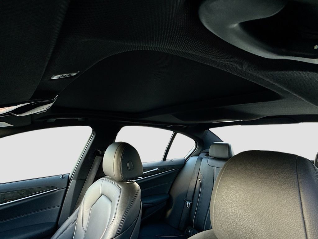 Used 2019 BMW 540i xDrive w/ Convenience Package image 27