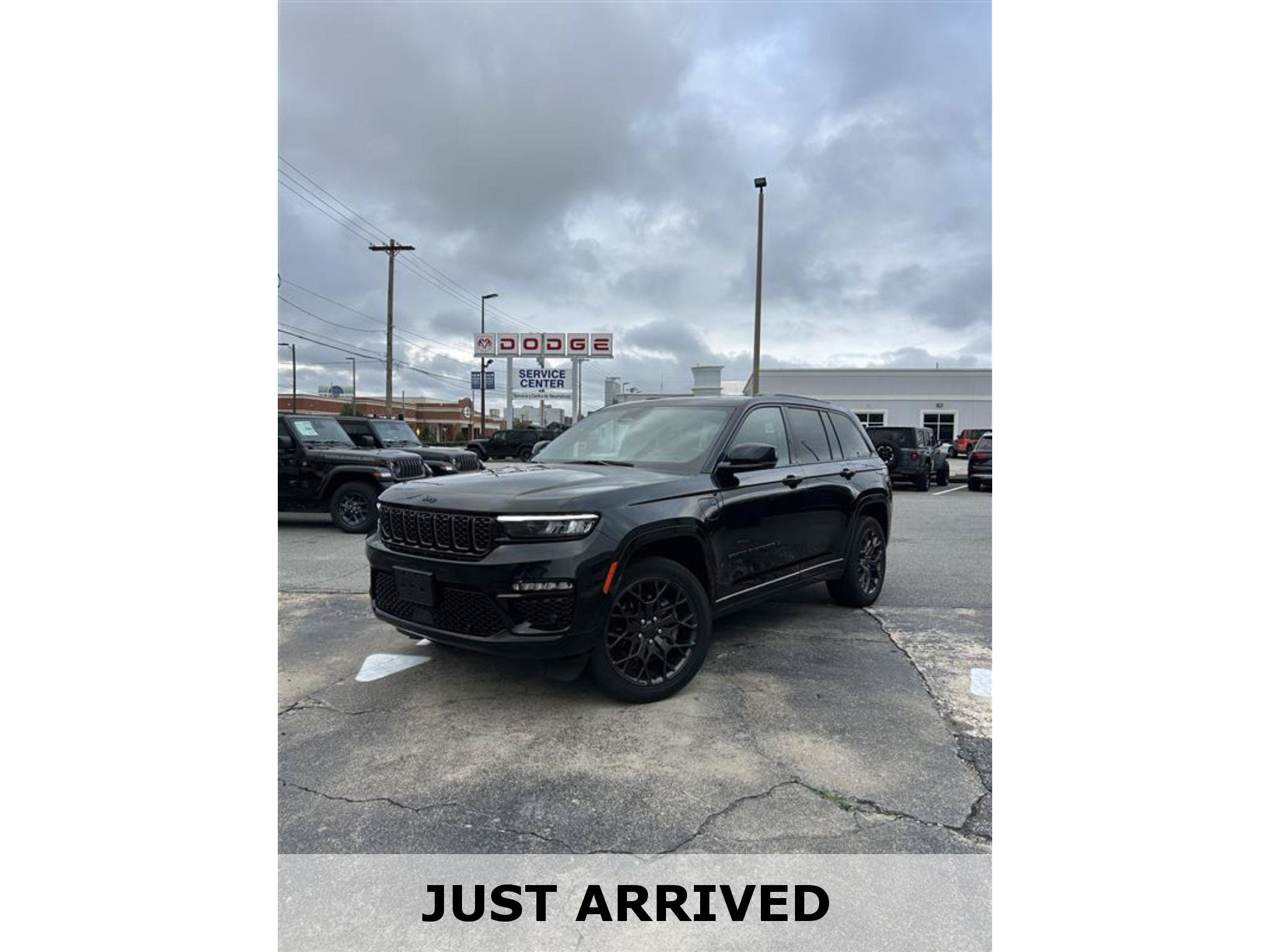 Used 2023 Jeep Grand Cherokee Summit