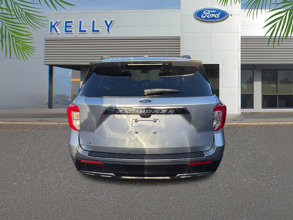 Certified 2023 Ford Explorer XLT w/ Equipment Group 202A RWD image 5