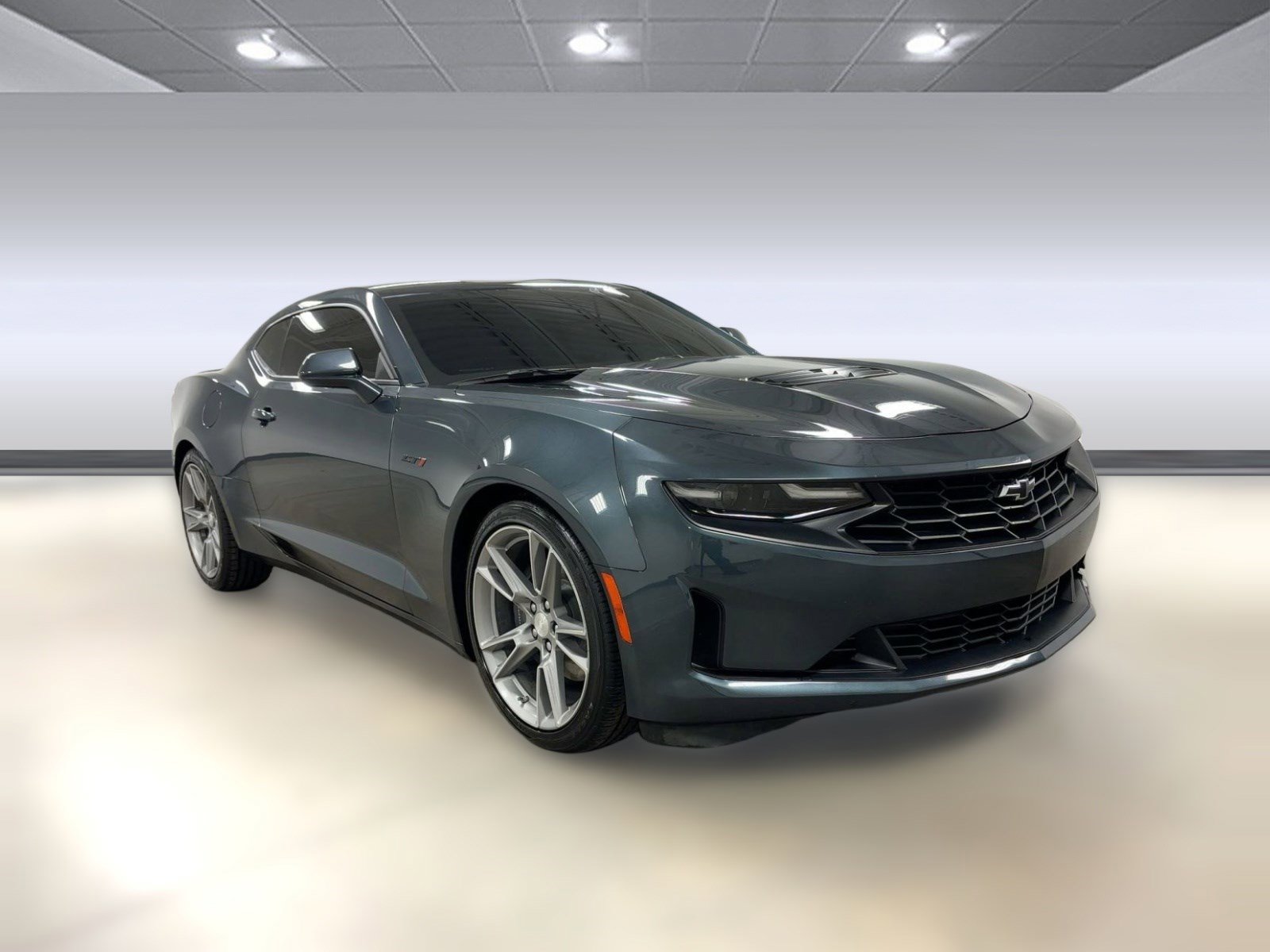 Used 2021 Chevrolet Camaro LT w/ Technology Package image 6