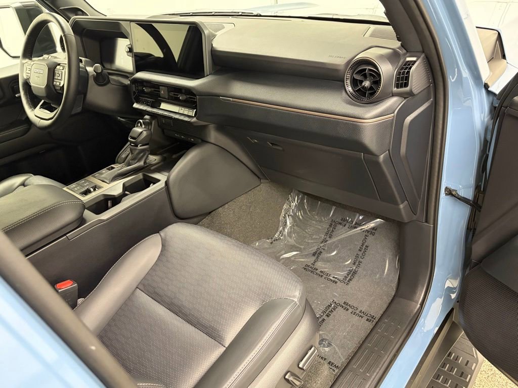 Used 2025 Toyota Land Cruiser w/ Premium Package image 46