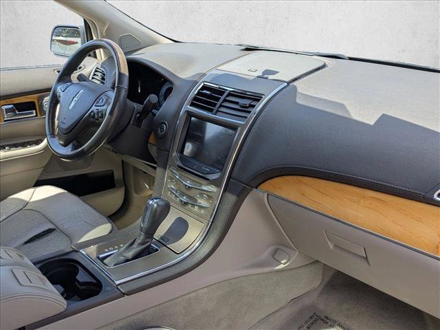Used 2012 Lincoln MKX FWD image 20
