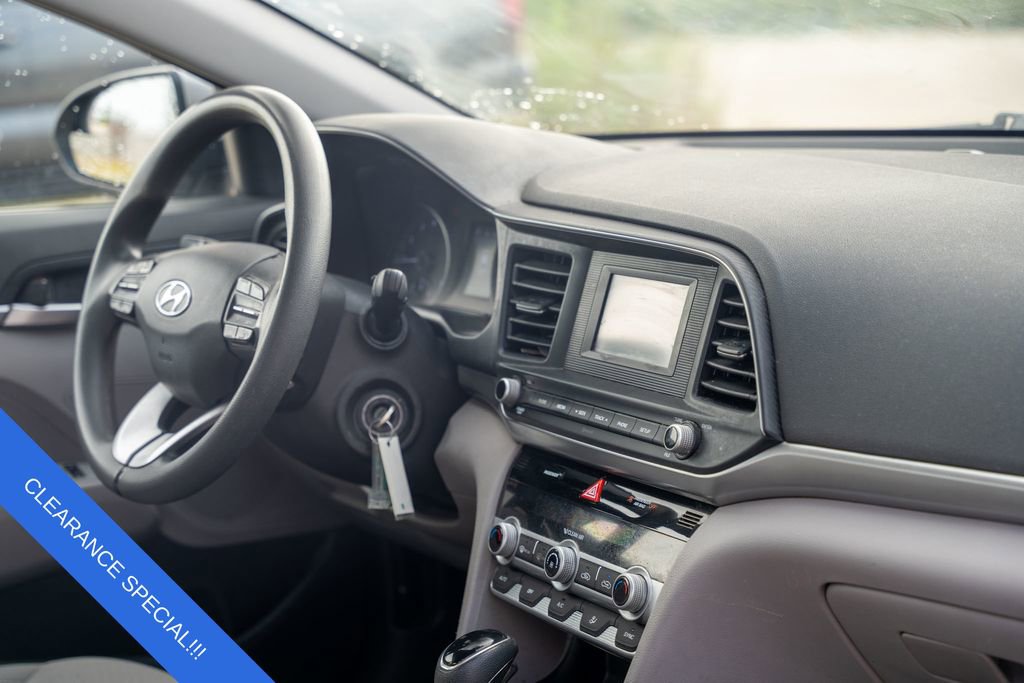 Certified 2020 Hyundai Elantra SE image 11