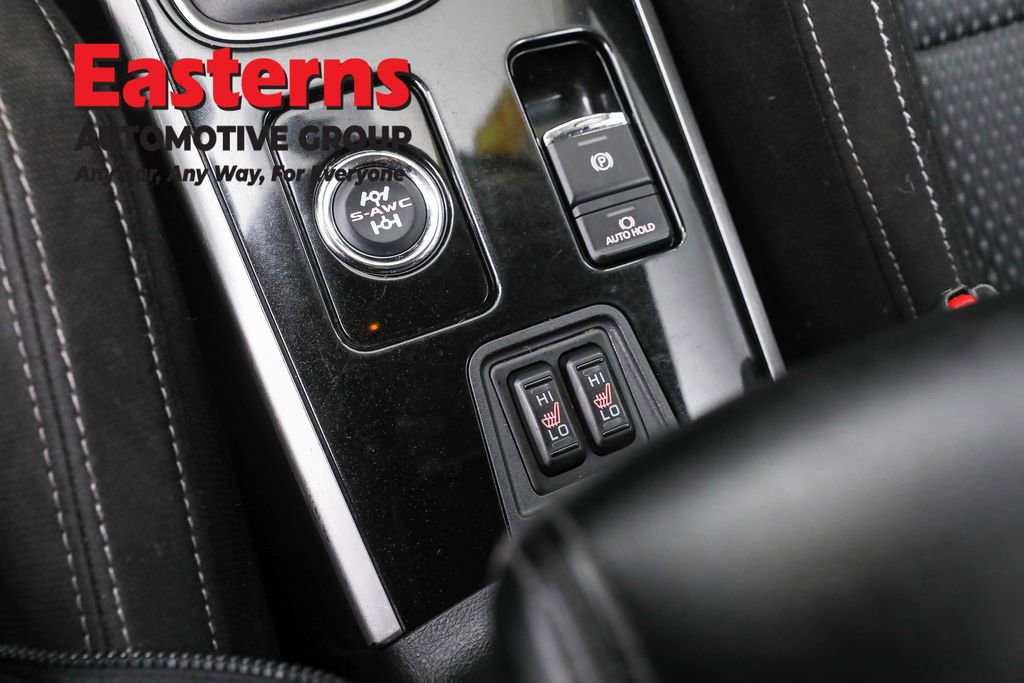 Used 2020 Mitsubishi Outlander ES image 20