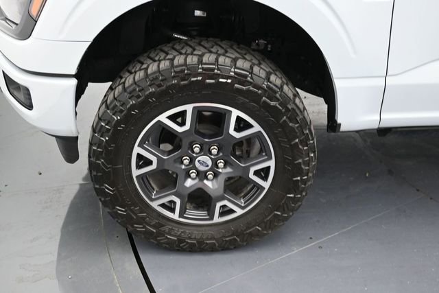 Used 2025 Ford F150 STX w/ Equipment Group 200A AWD/4WD image 9