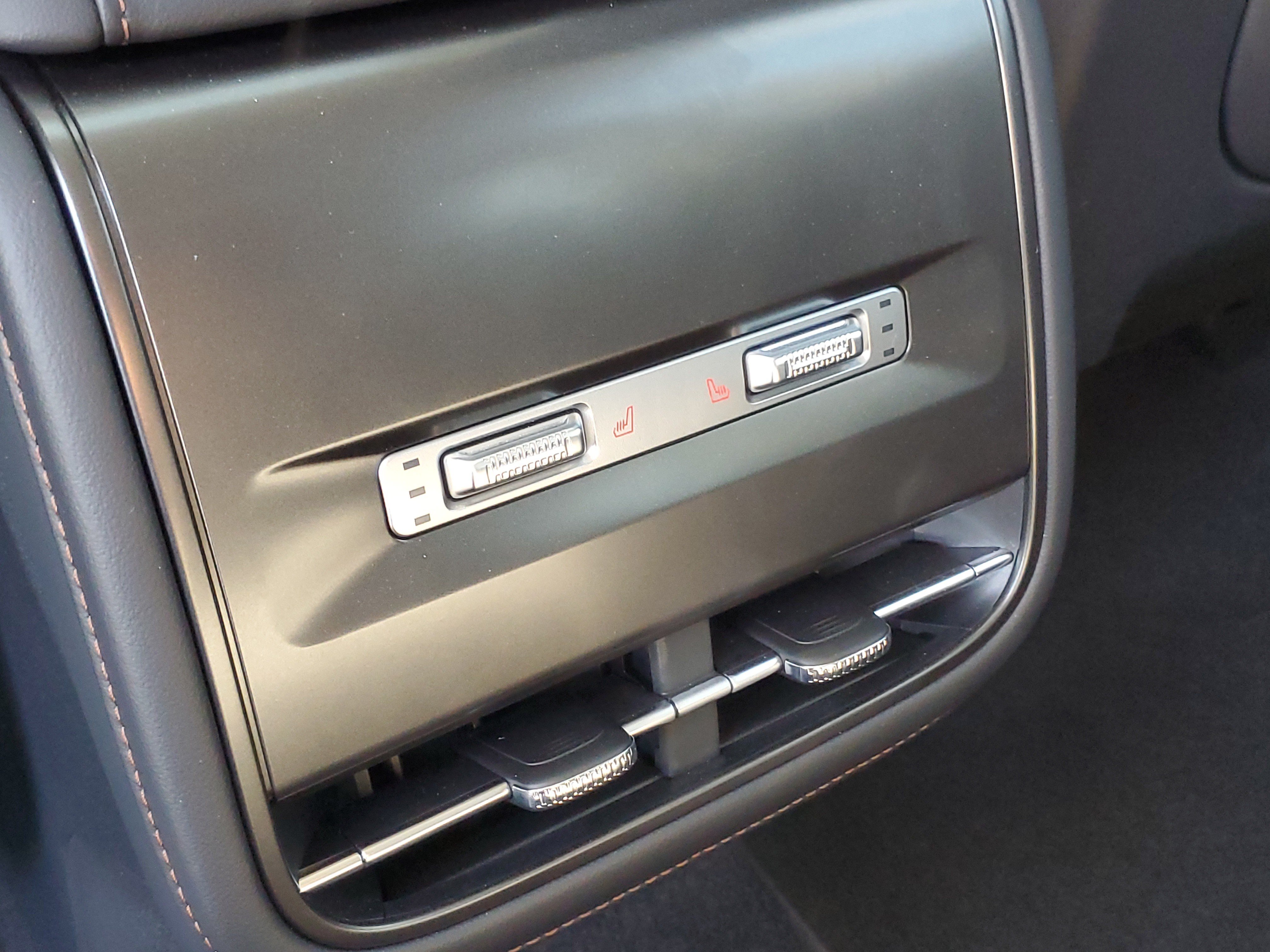 New 2026 Lincoln Nautilus Premier w/ Equipment Group 102A AWD/4WD image 31