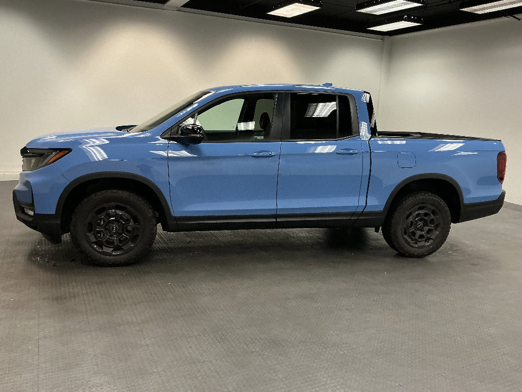 Used 2025 Honda Ridgeline TrailSport+ image 3