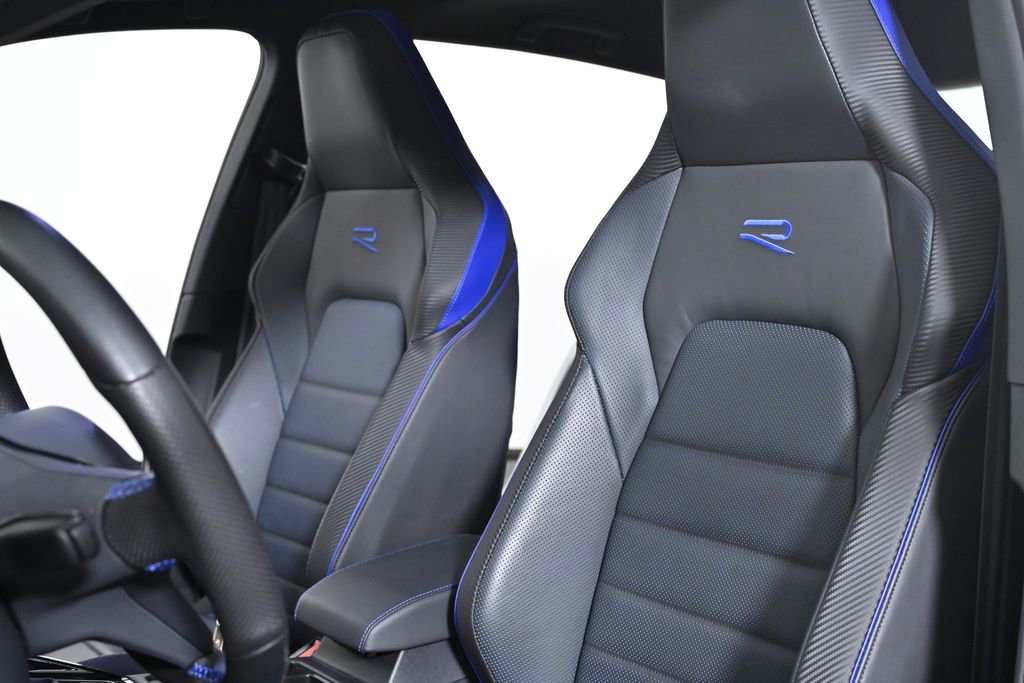 Used 2024 Volkswagen Golf R image 25