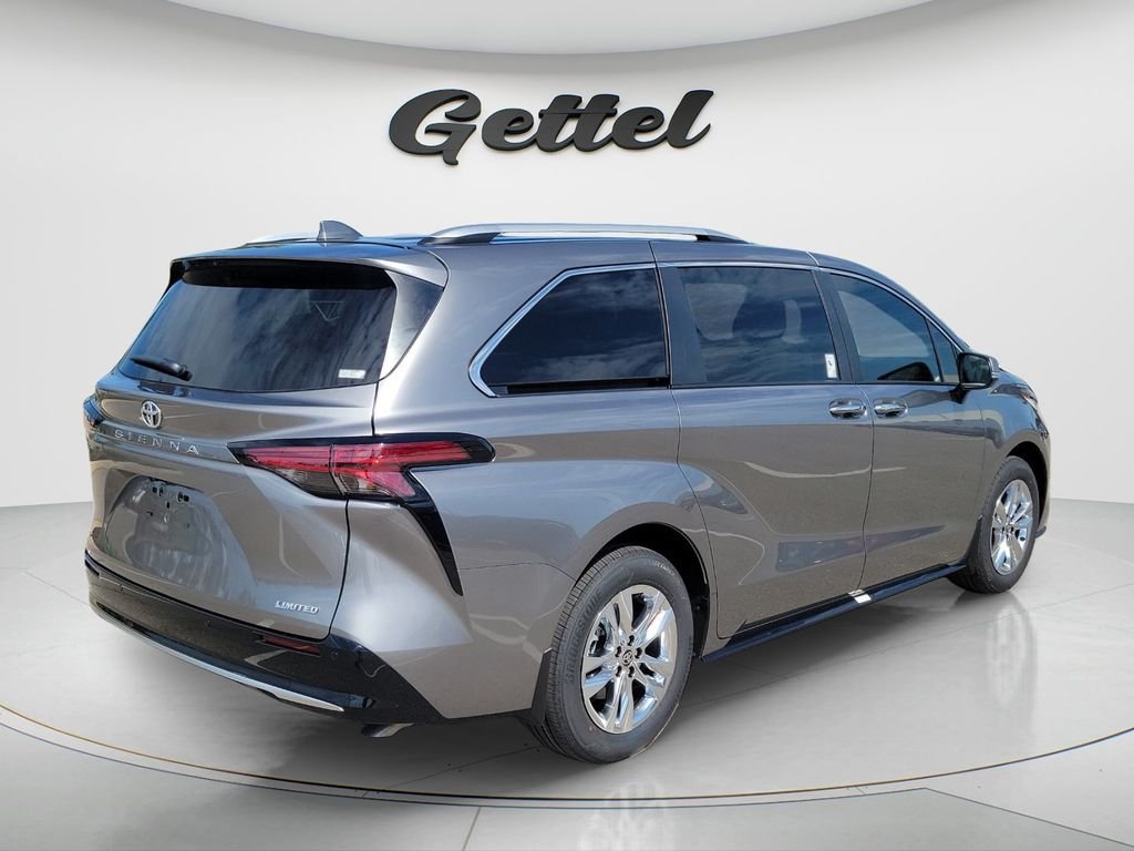 New 2026 Toyota Sienna Limited FWD image 5