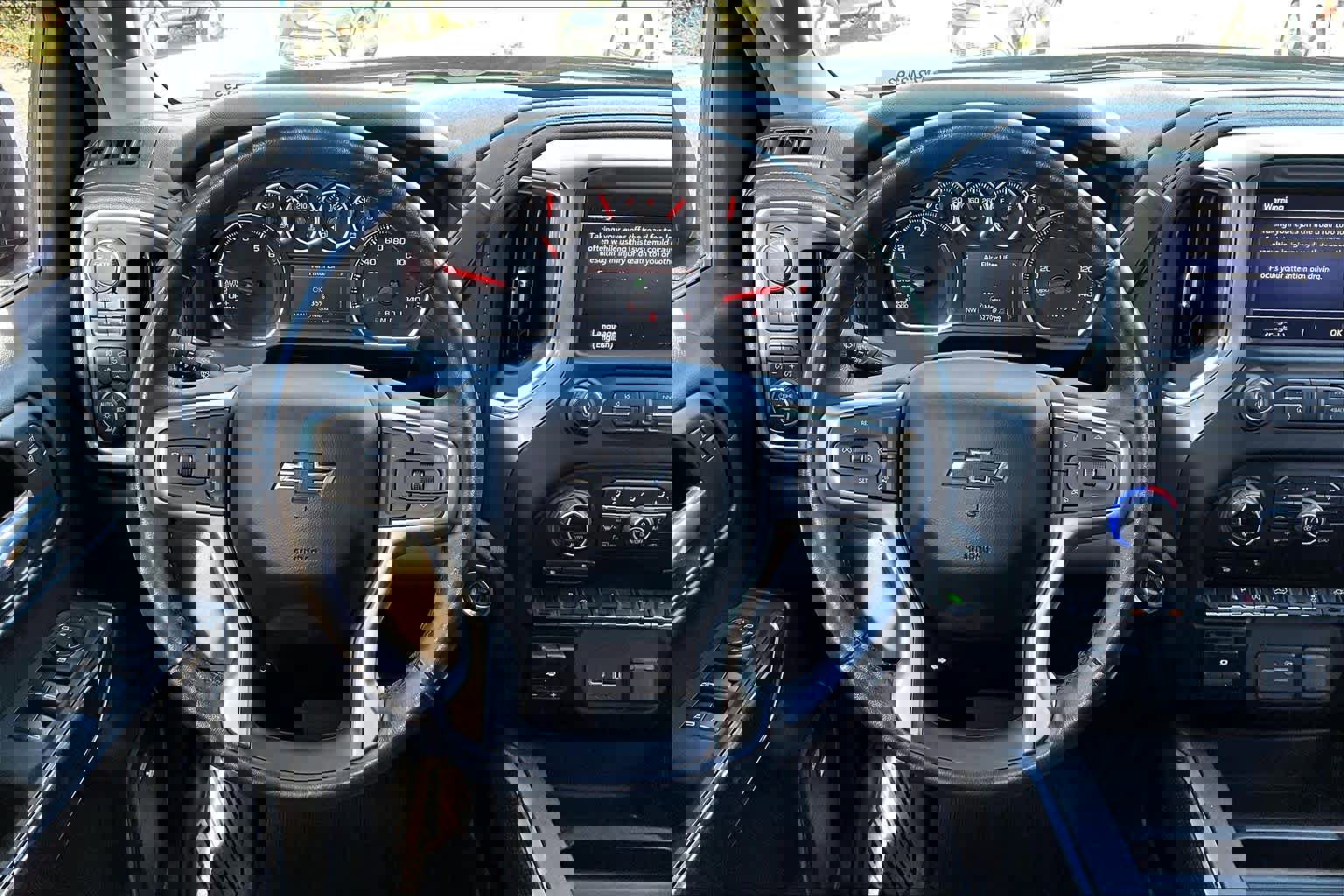 Used 2021 Chevrolet Silverado 1500 LT Trail Boss w/ Convenience Package II image 5